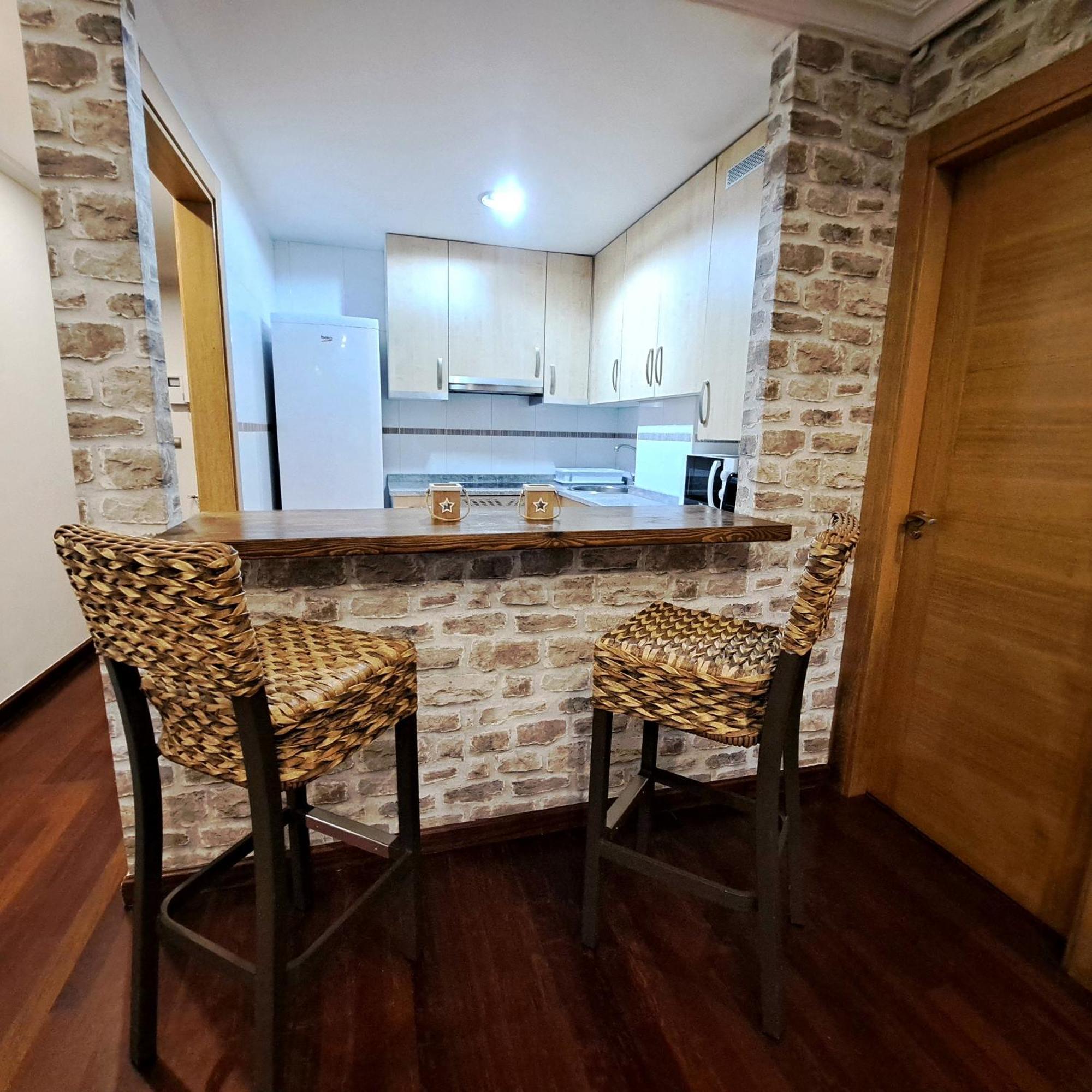 Apartamento Con Terraza Al Puente Romano Onís Екстериор снимка