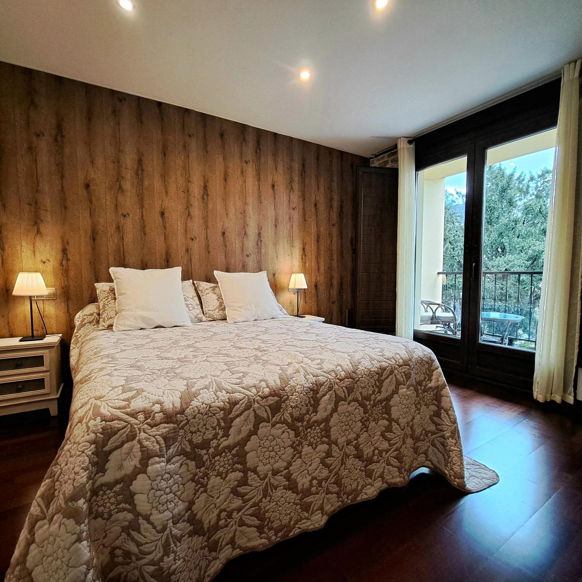 Apartamento Con Terraza Al Puente Romano Onís Екстериор снимка